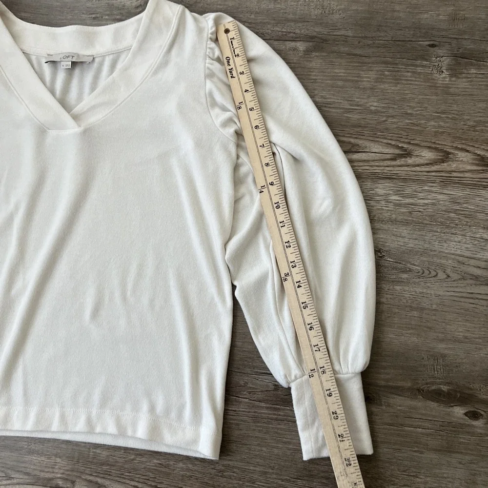 LOFT Long Puff Sleeve V-Neck Soft Knit Blouse Top Womens M Off White